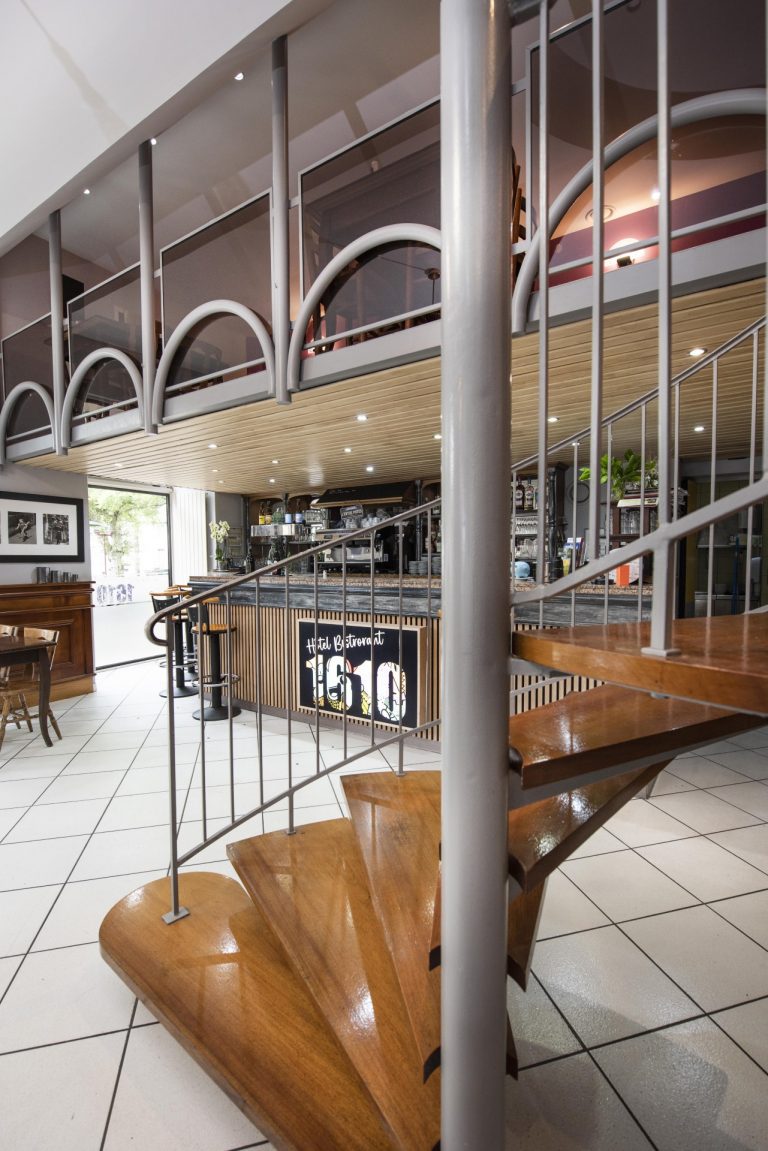 salle (16) copie-bistrorant1610